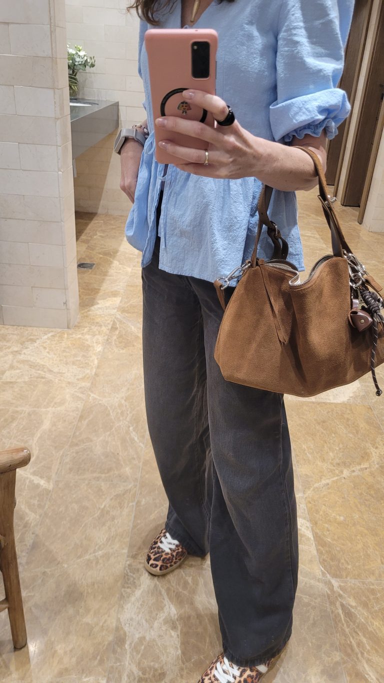 תיק זמש חום