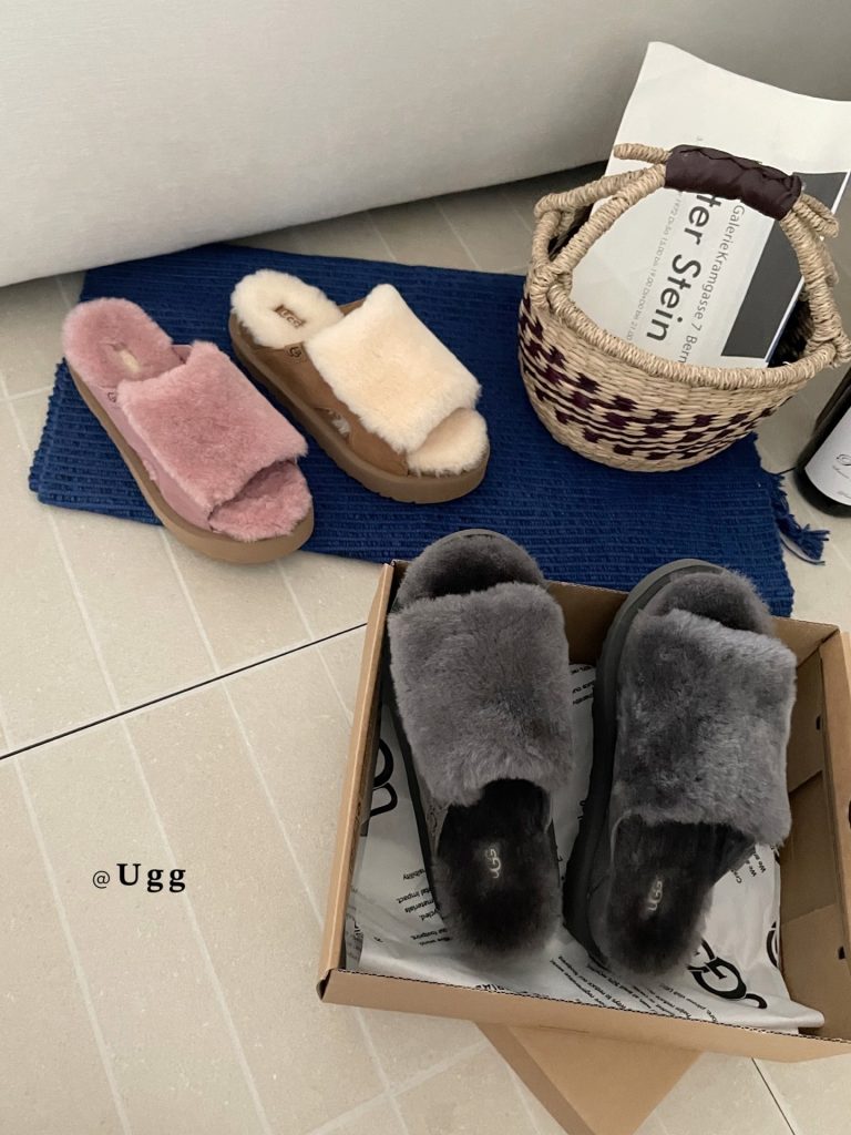 כפכפי UGG G5N2