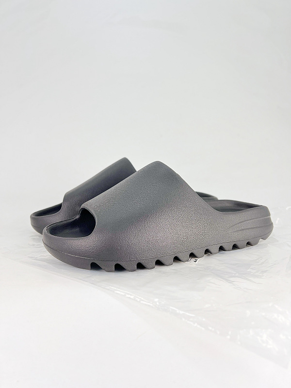 כפכפים אדידס YEEZY 5158